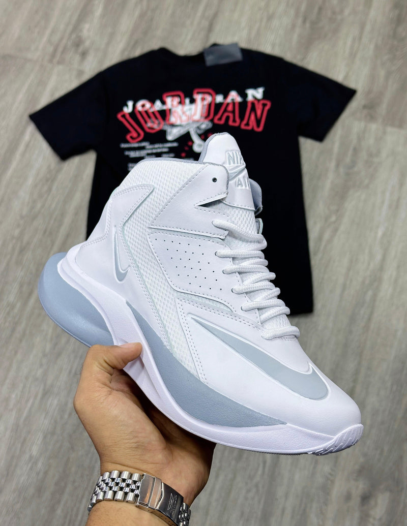 BOTA NIKE